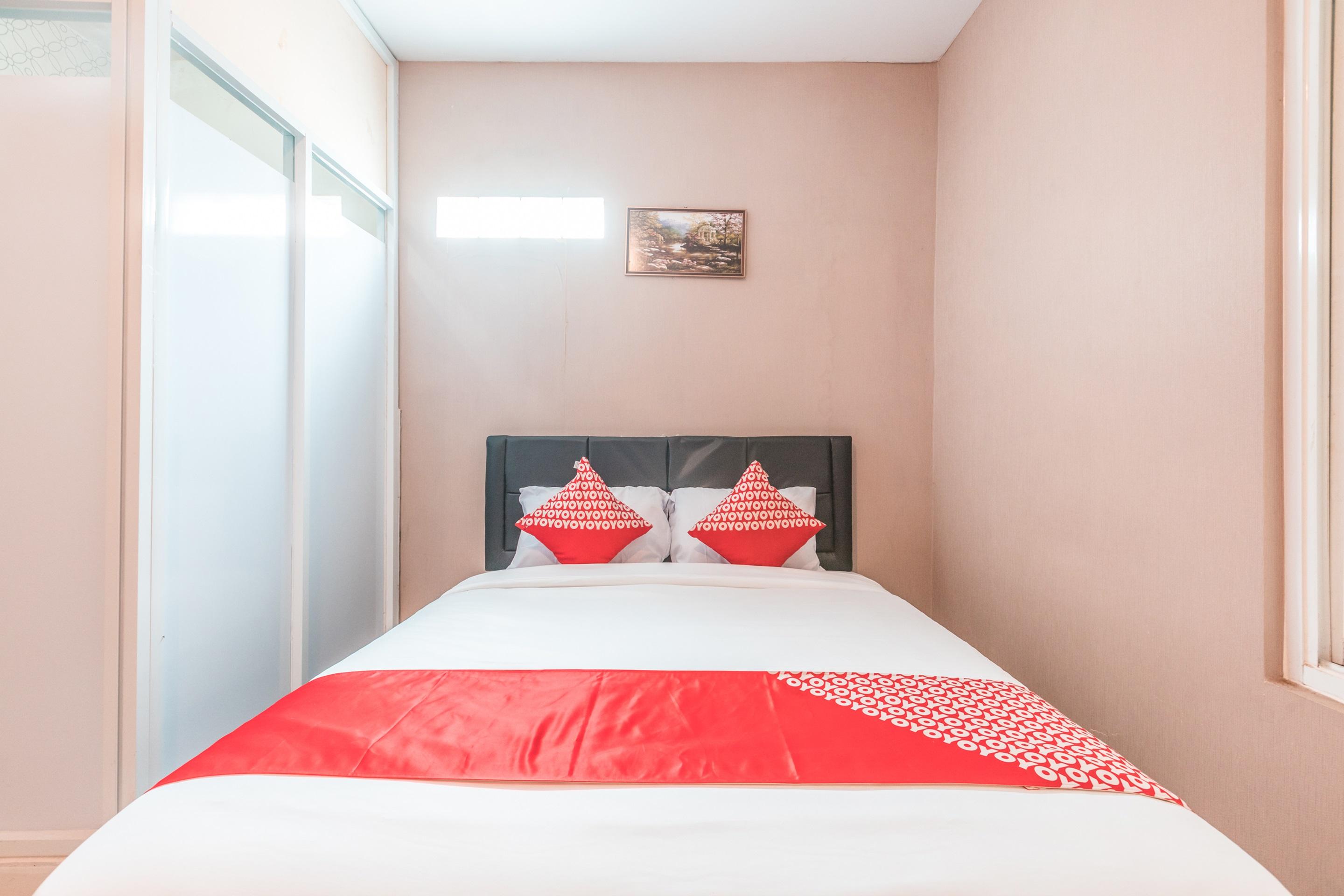 J&B Rooms Pramuka Jakarta Mitra Reddoorz Экстерьер фото